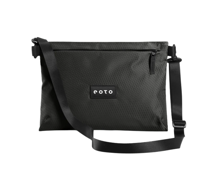 eoto Umhängetasche SIMPLE3 Schwarz