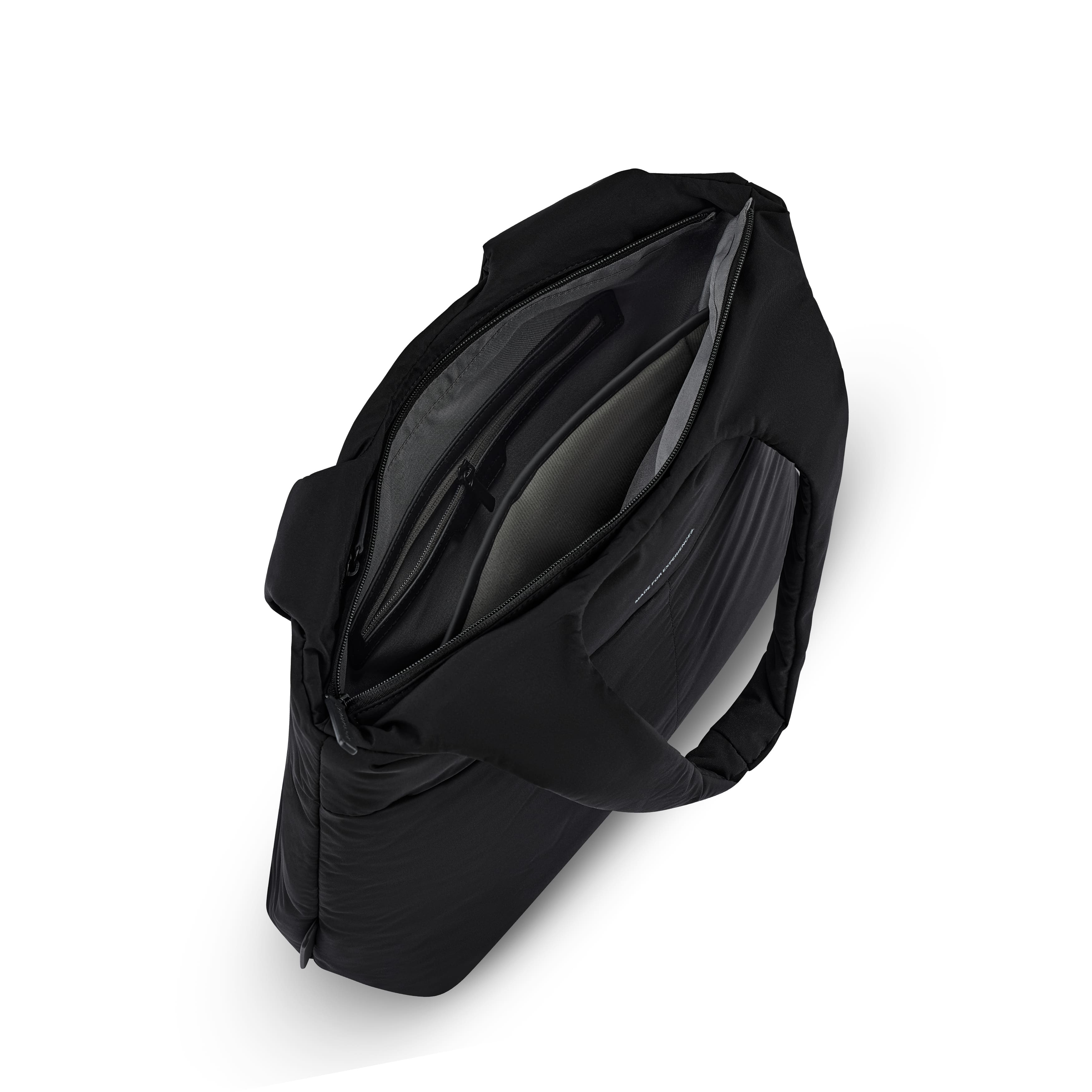 Kapten & Son Skara Cloud Shopper All Black Kapten & Son Skara Cloud Shopper All Black