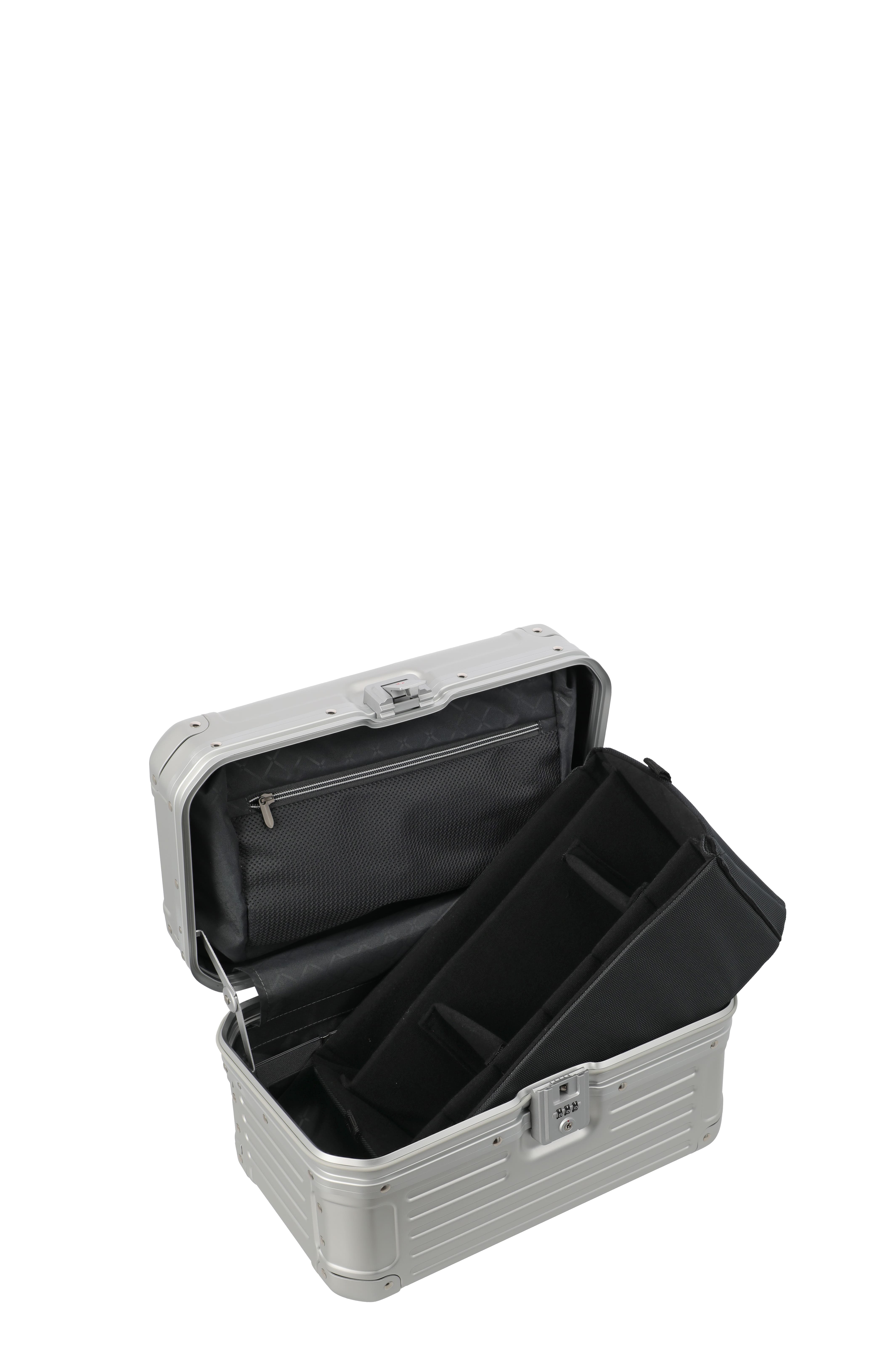 Travelite Next Aluminium Beautycase silber 