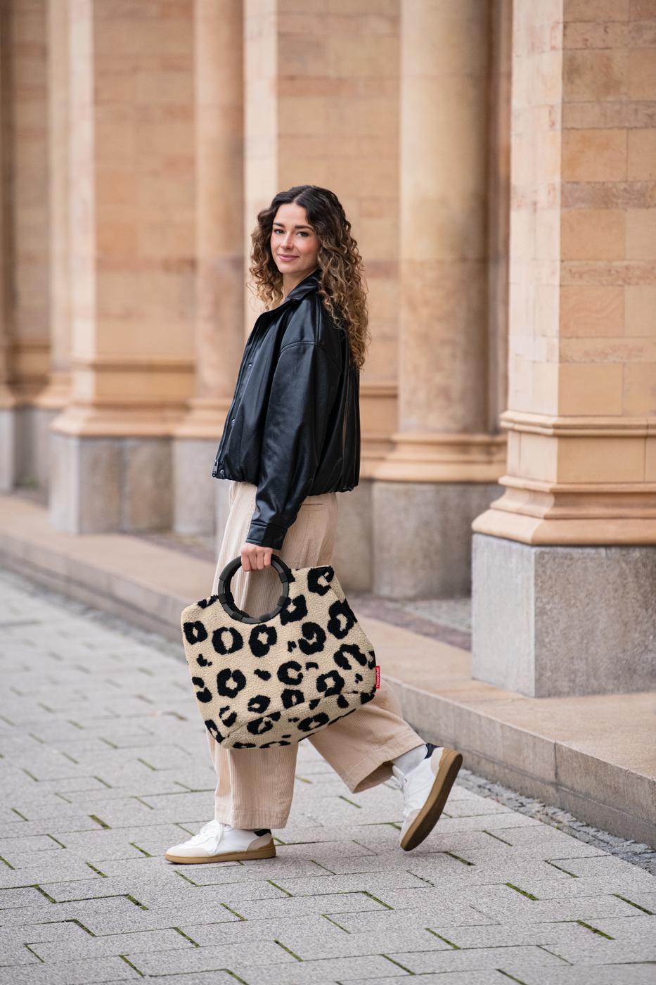 Reisenthel Loopbag Hobo Teddy Leo Cream