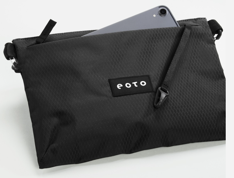 eoto Umhängetasche SIMPLE3 Schwarz eoto Umhängetasche SIMPLE3 Schwarz