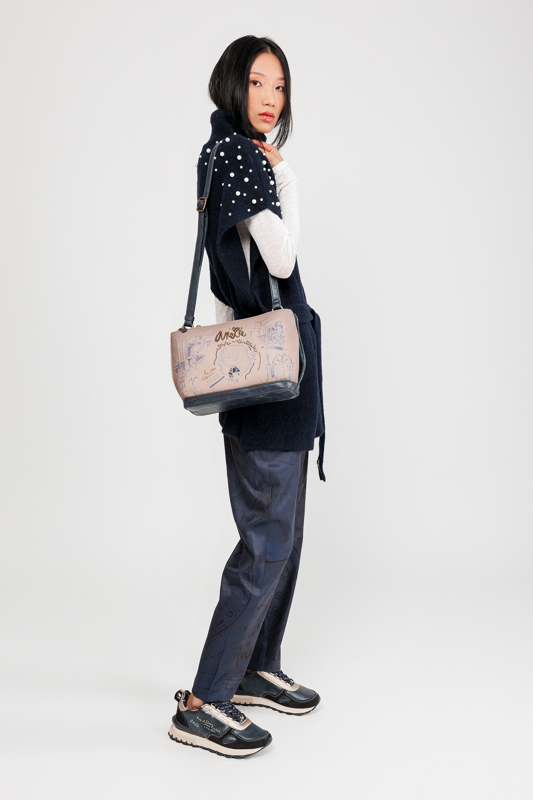 Anekke Umhängetasche Studio mittelgroß