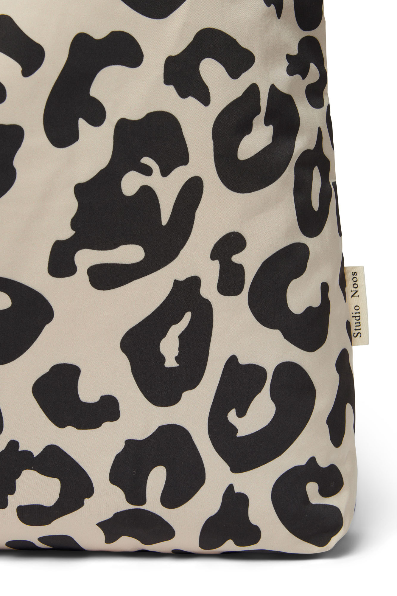 Studio Noos Puffy Mom Bag Holy Cow