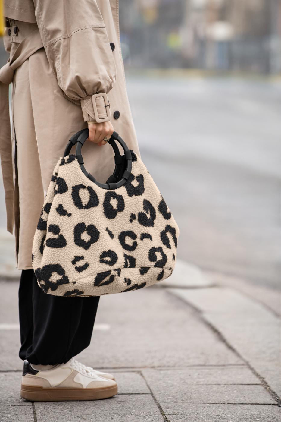 Reisenthel Loopbag Hobo Teddy Leo Cream