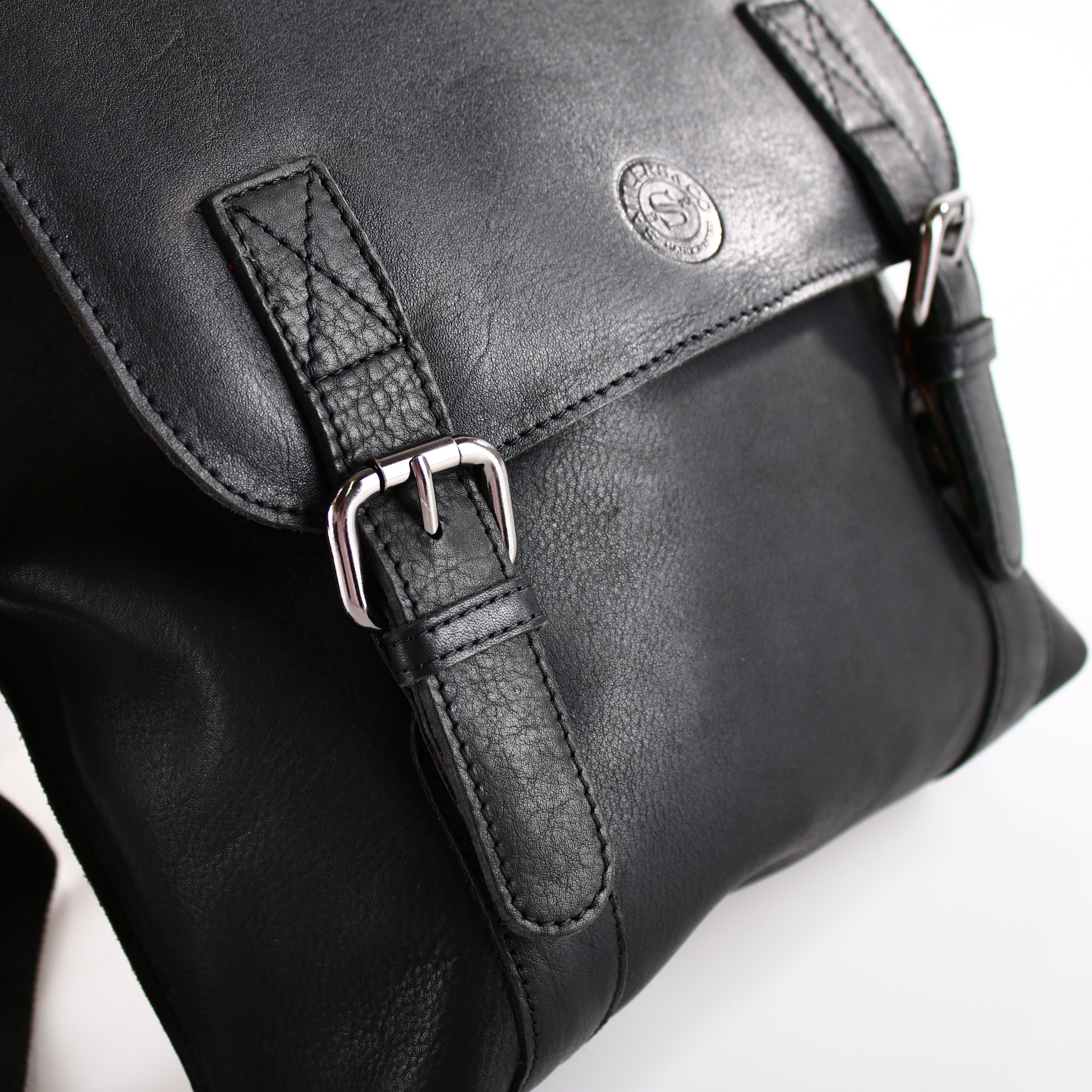 Sattlers & Co. Umhängetasche The Changee Urmet black