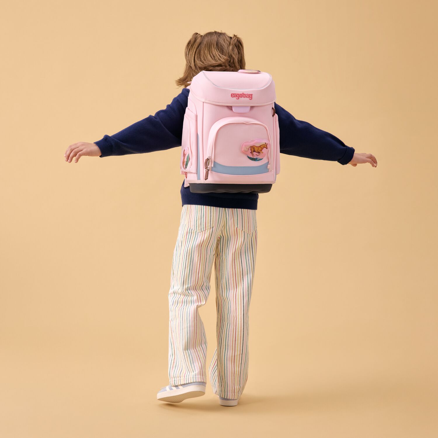 Ergobag Cubo Schulranzen-Set Special Edition Unzähmbär