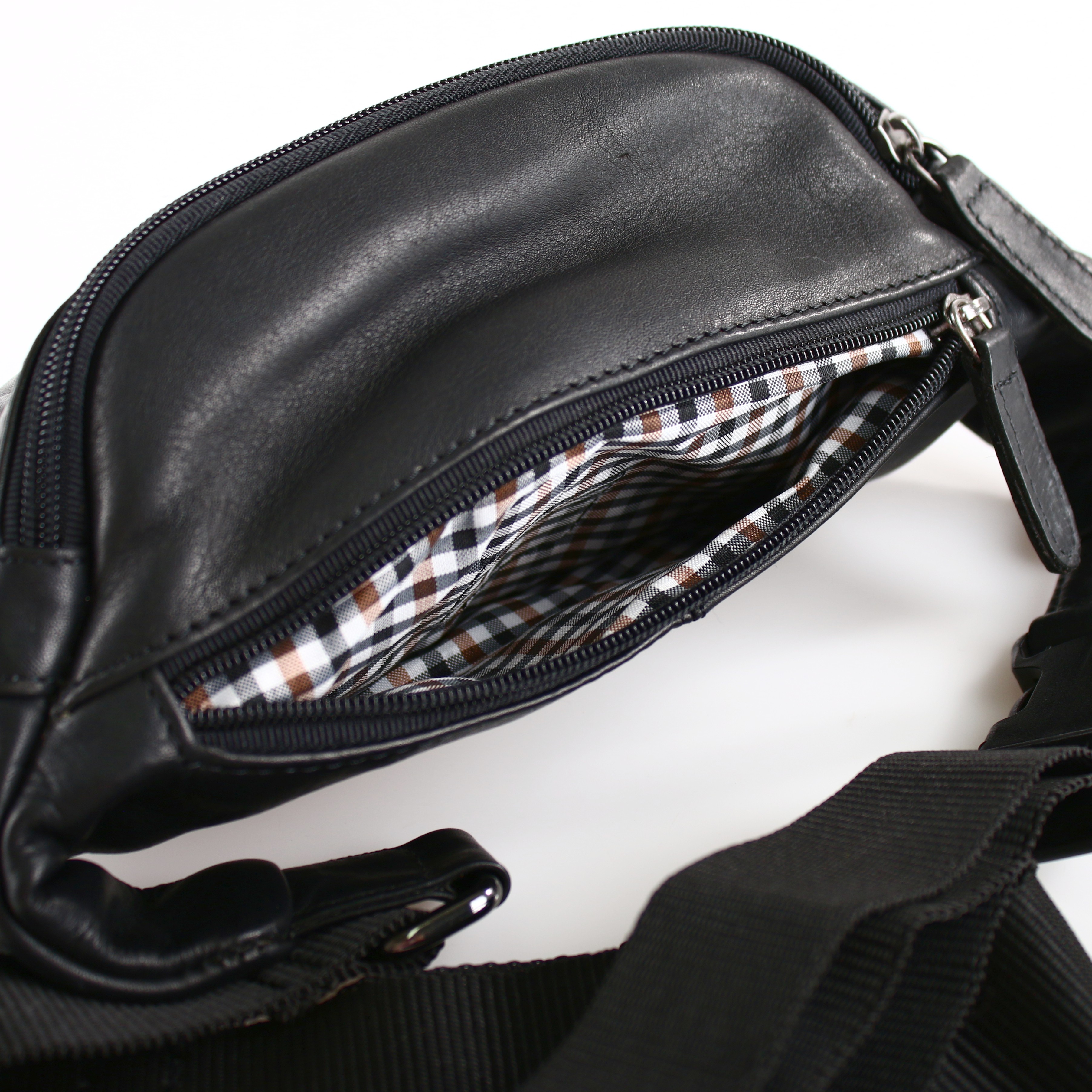 Sattlers & Co. Bauchtasche The Changee Unnur schwarz