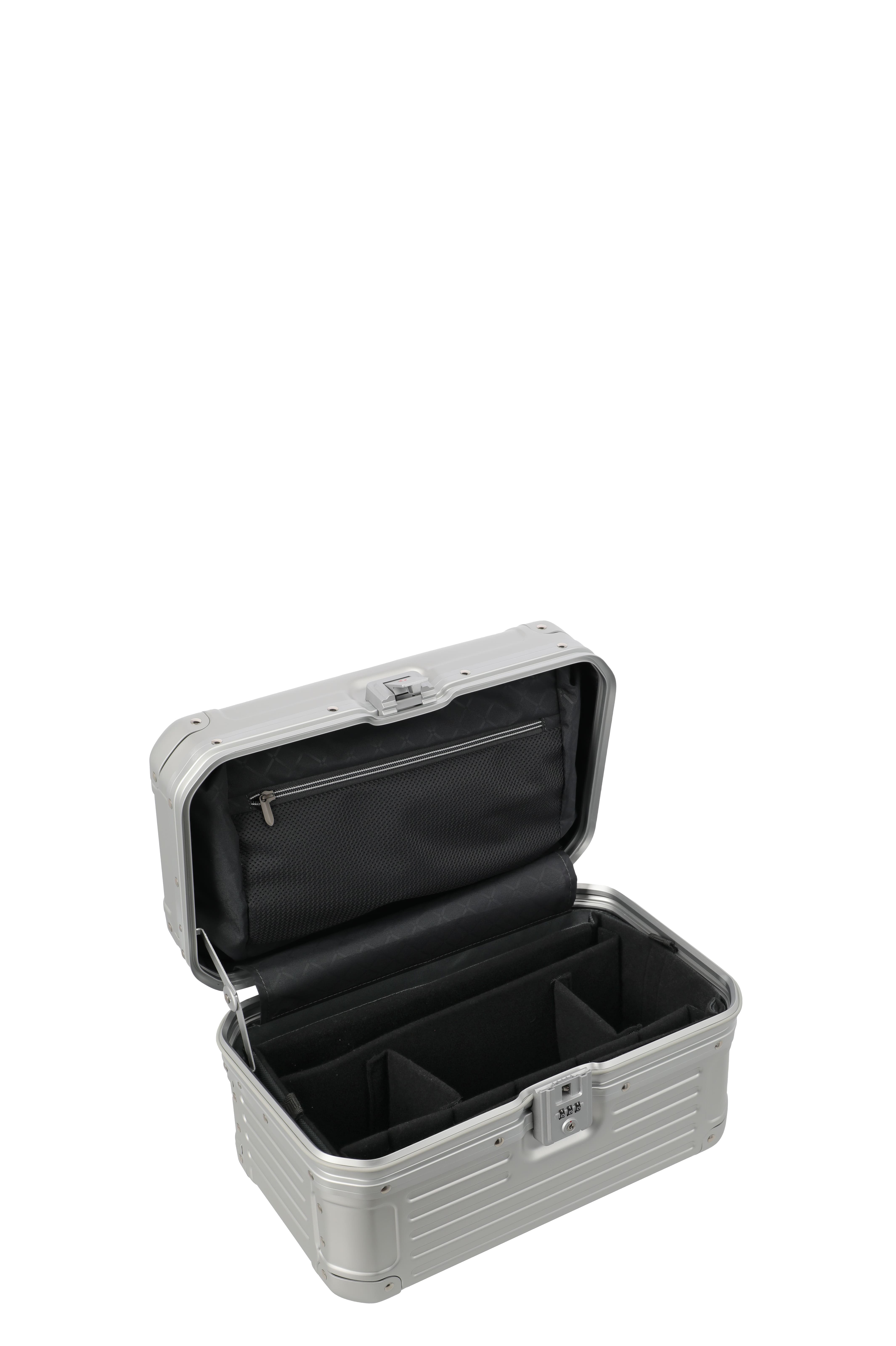 Travelite Next Aluminium Beautycase silber 