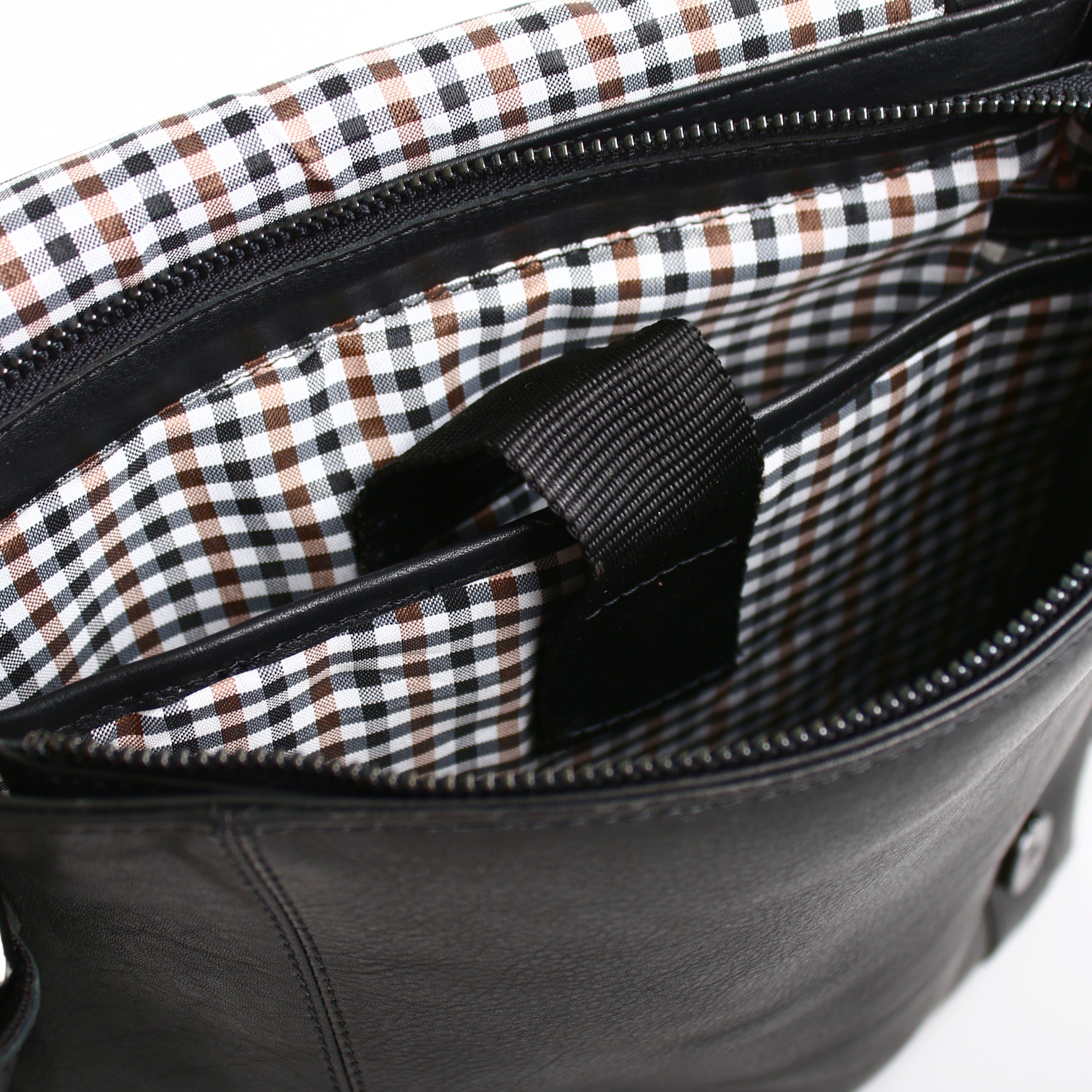 Sattlers & Co. Umhängetasche The Changee Urmet black