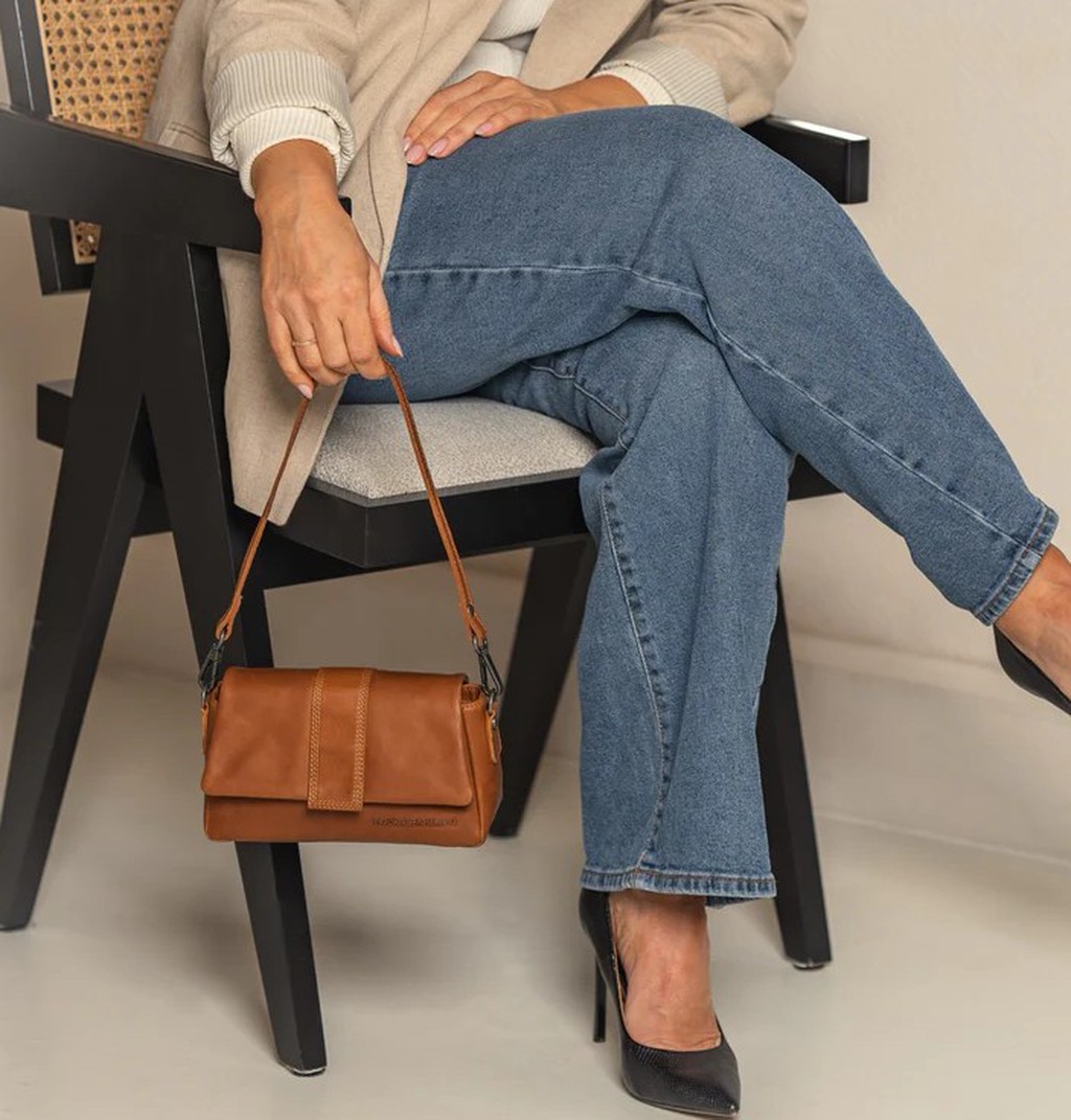 Chesterfield Umhängetasche Clifden cognac