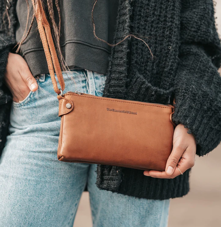 Chesterfield Leder Umhängetasche Sisli cognac Chesterfield Leder Umhängetasche Sisli cognac